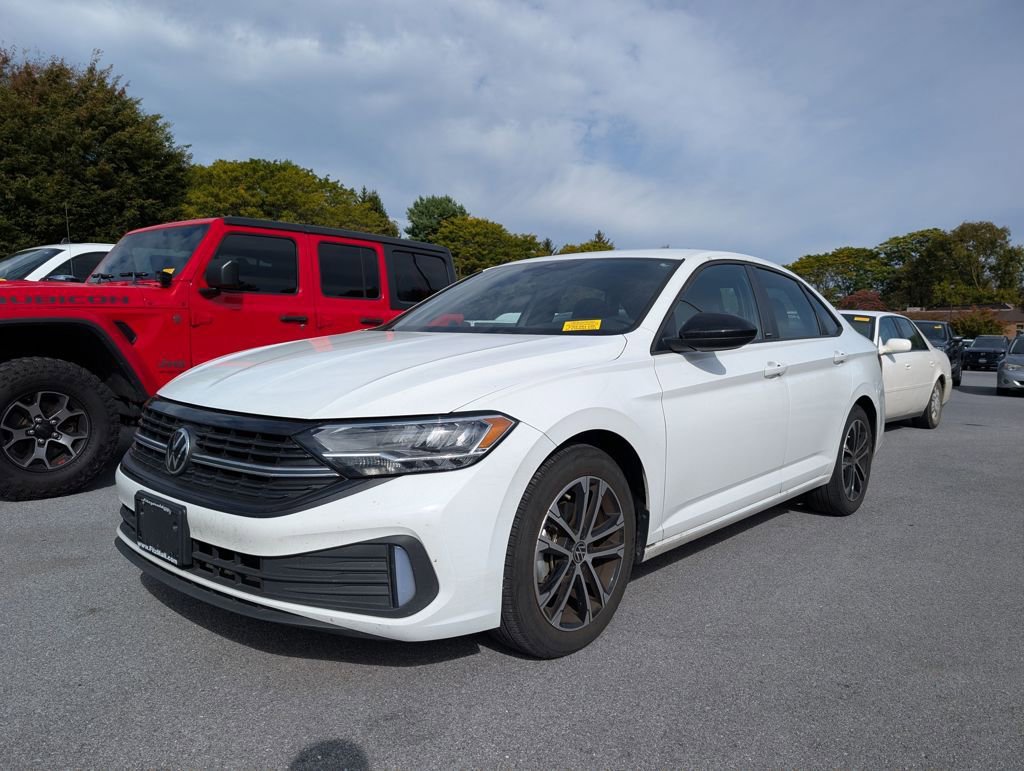 2023 Volkswagen Jetta 1.5T Sport photo 3