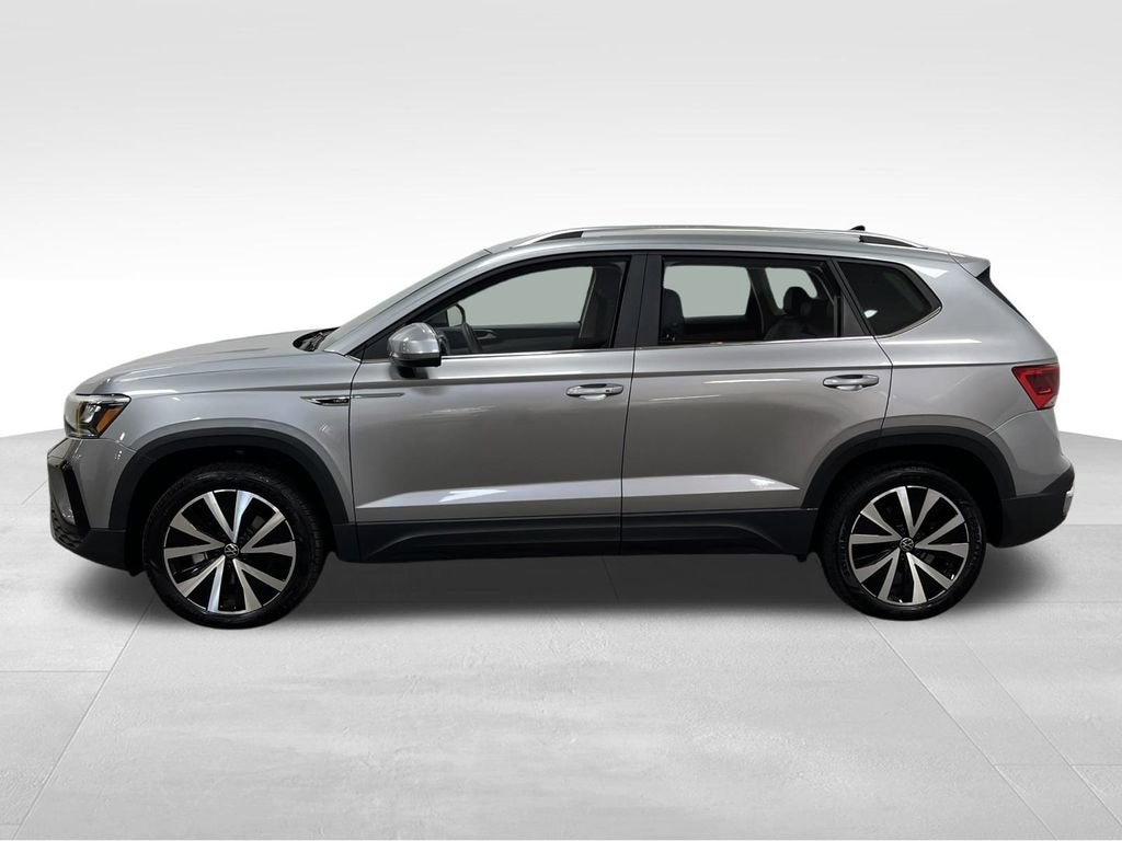 Used 2024 Volkswagen Taos SE