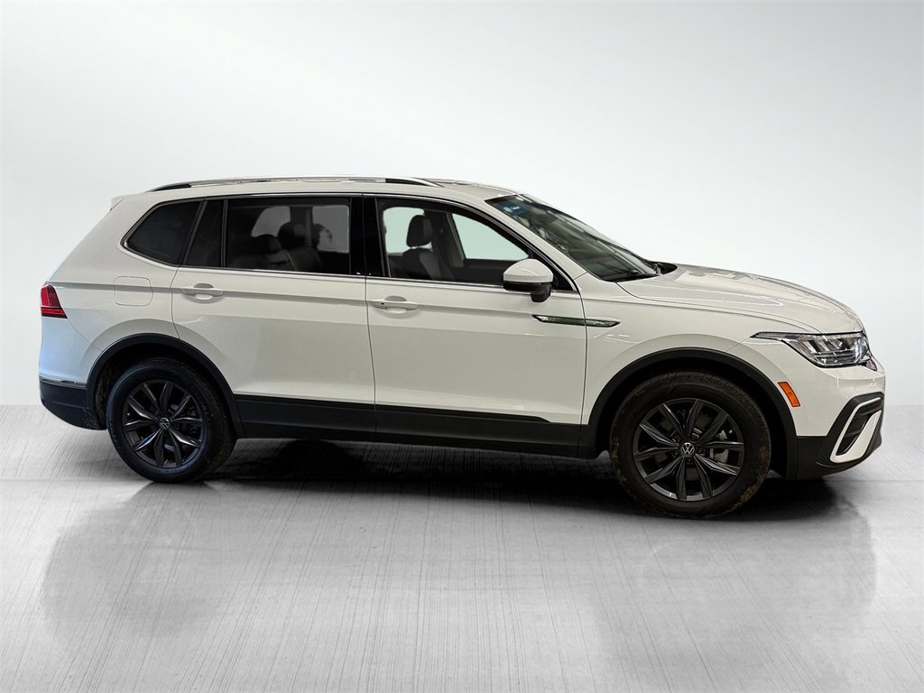 2022 Volkswagen Tiguan SE photo 4