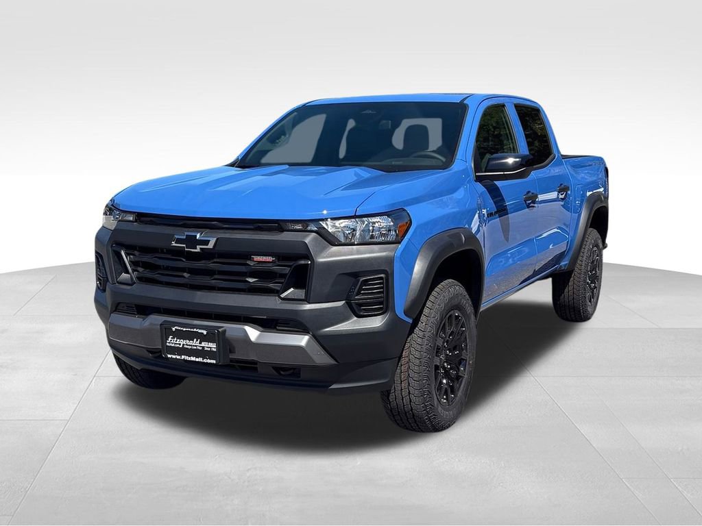 2026 Chevrolet Colorado Trail Boss photo 2