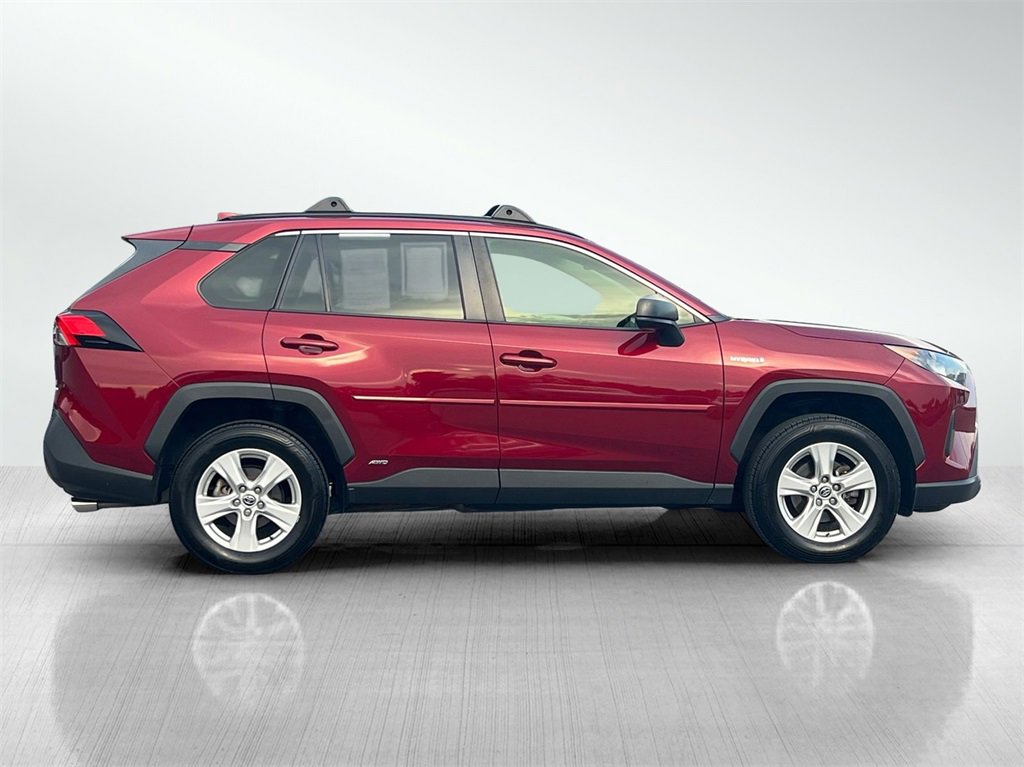 2021 Toyota RAV4 Hybrid LE photo 3