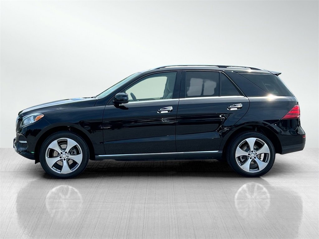 2017 Mercedes Benz GLE 350 4MATIC photo 4