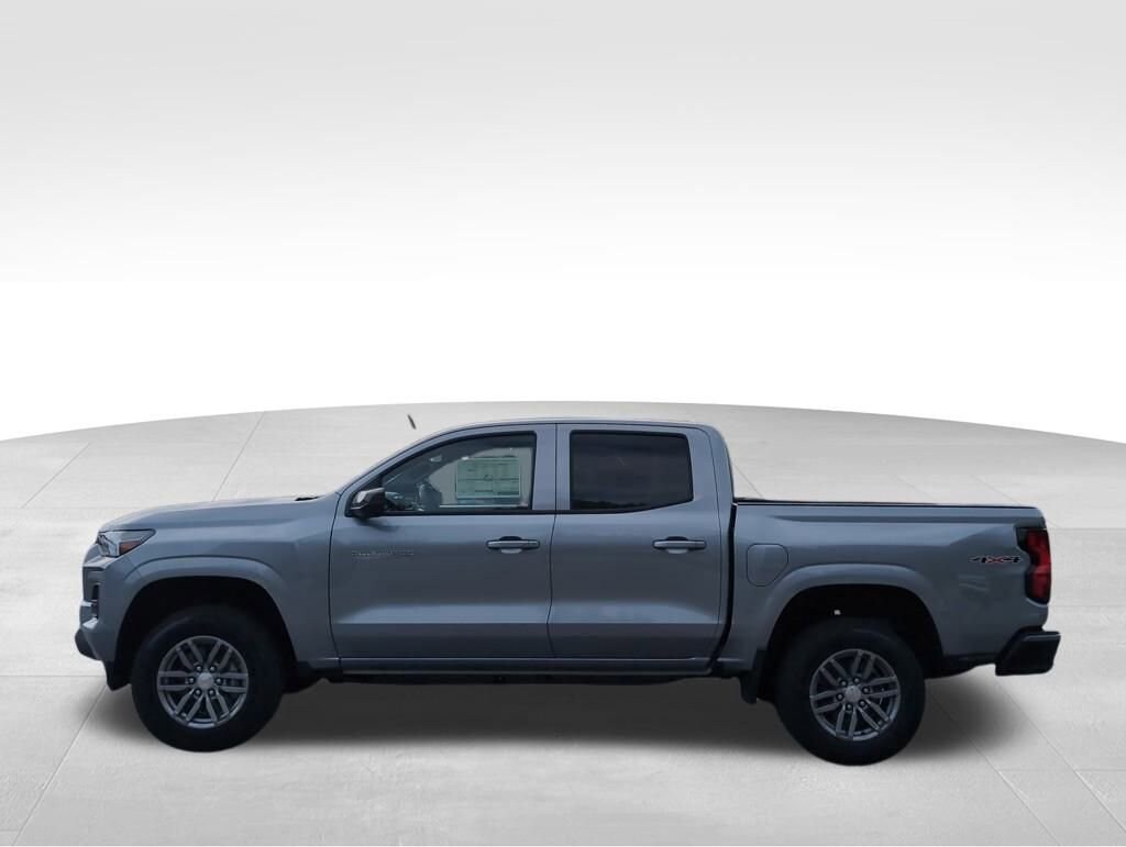 2026 Chevrolet Colorado LT photo 3