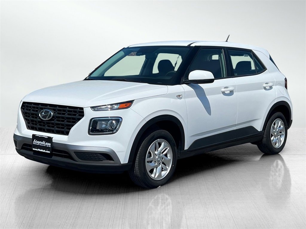 Used 2024 Hyundai Venue SE with VIN KMHRB8A31RU287102 for sale in Frederick, MD