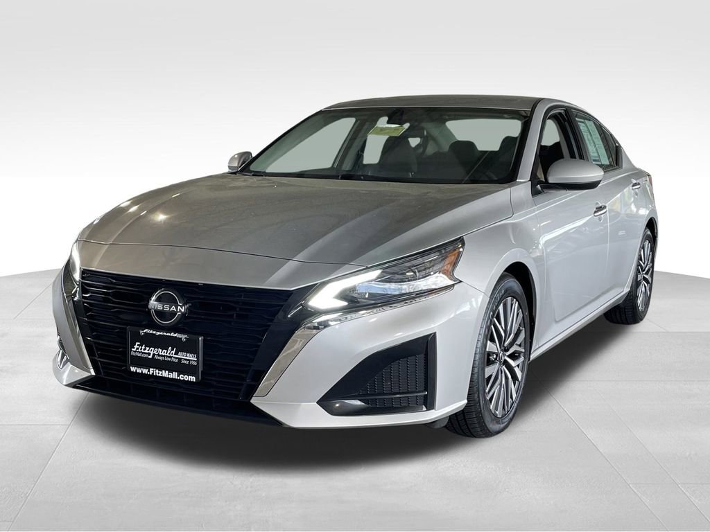 2023 Nissan Altima 2.5 SV photo 2