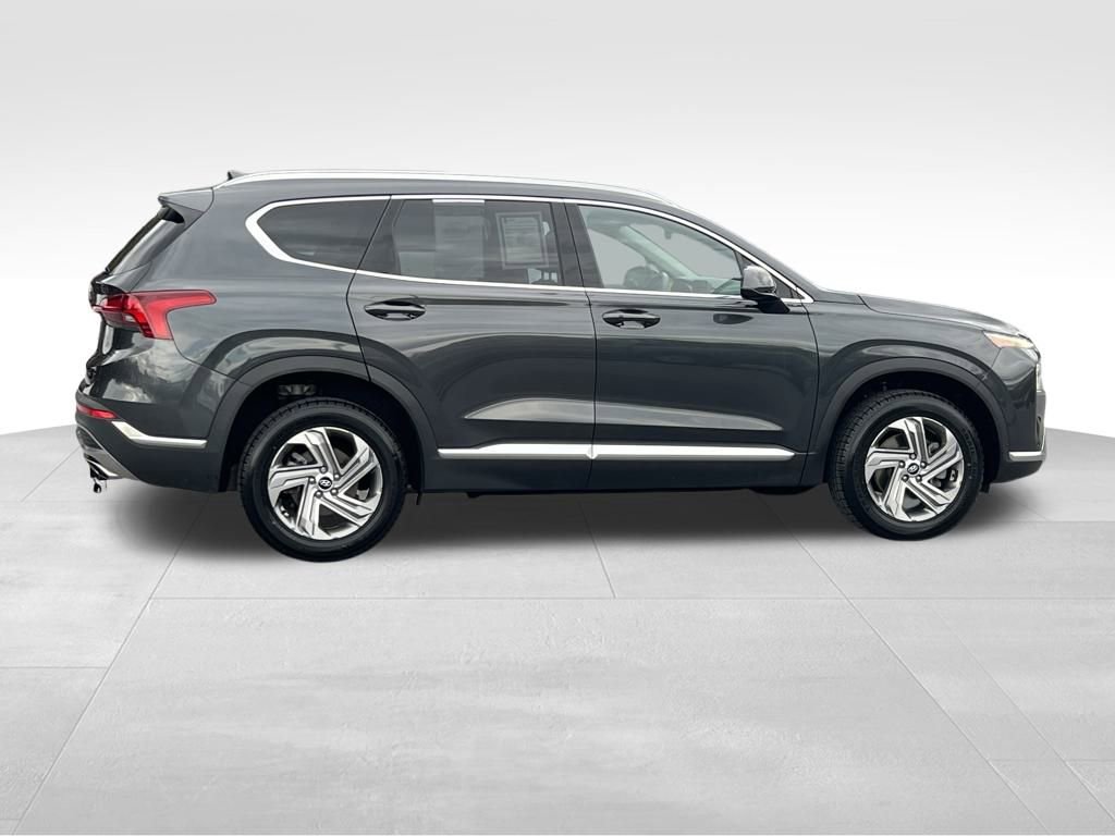 2022 Hyundai Santa Fe SEL photo 2