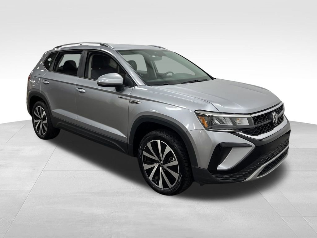 Used 2024 Volkswagen Taos SE