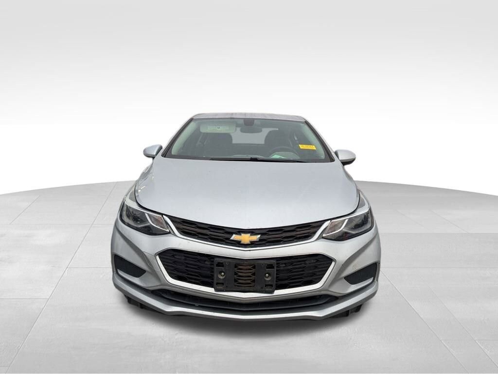 Used 2018 Chevrolet Cruze LT Car
