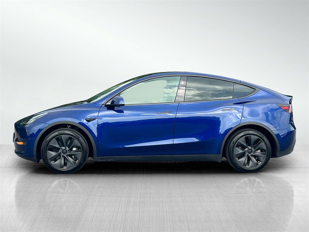 2024 Tesla Model Y Long Range photo 4