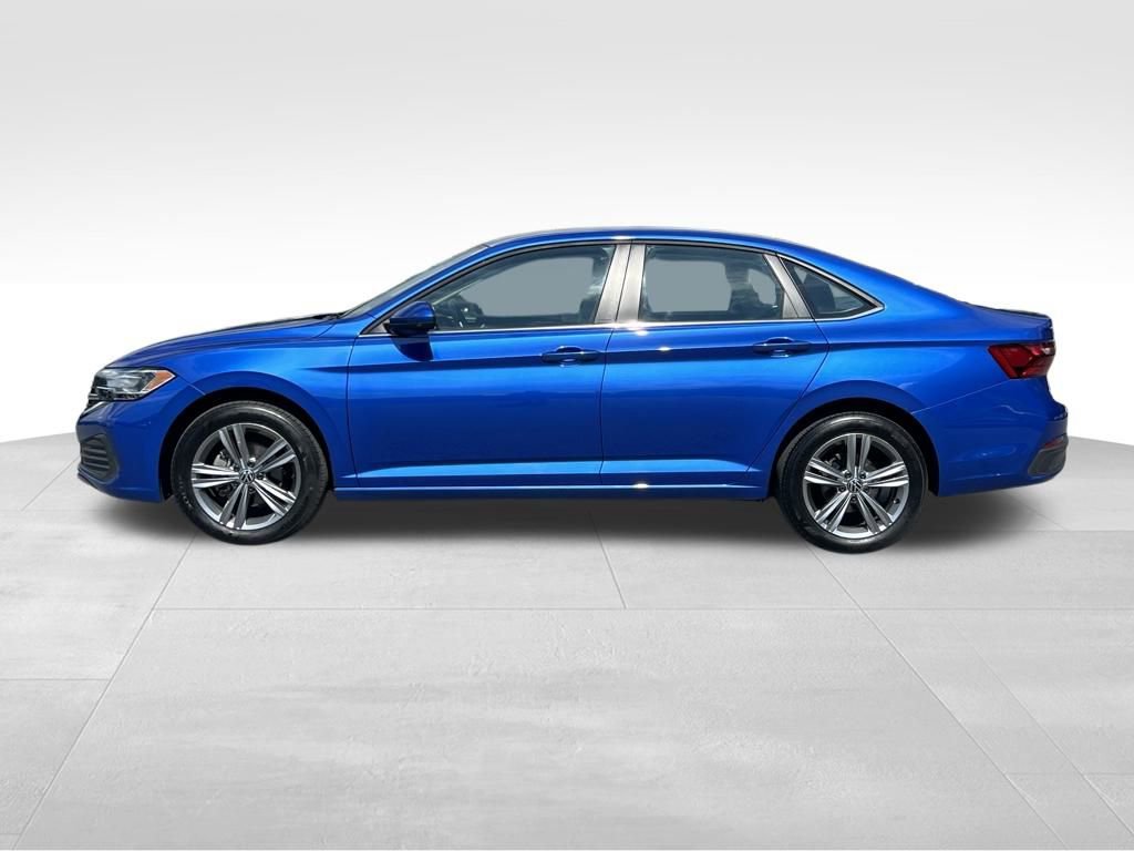 2024 Volkswagen Jetta SE photo 3