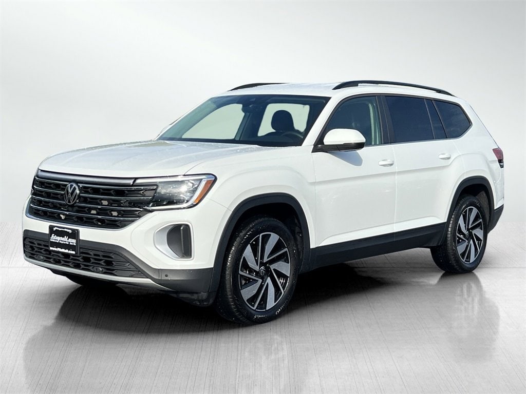 Used 2024 Volkswagen Atlas SE w/Tech with VIN 1V2HR2CA1RC538970 for sale in Frederick, MD