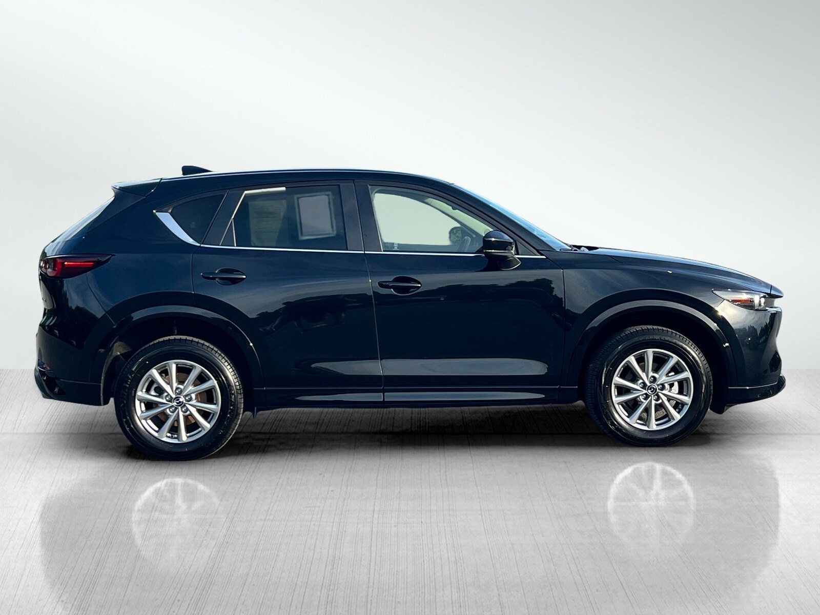 2025 Mazda CX-5 2.5 S Preferred photo 3