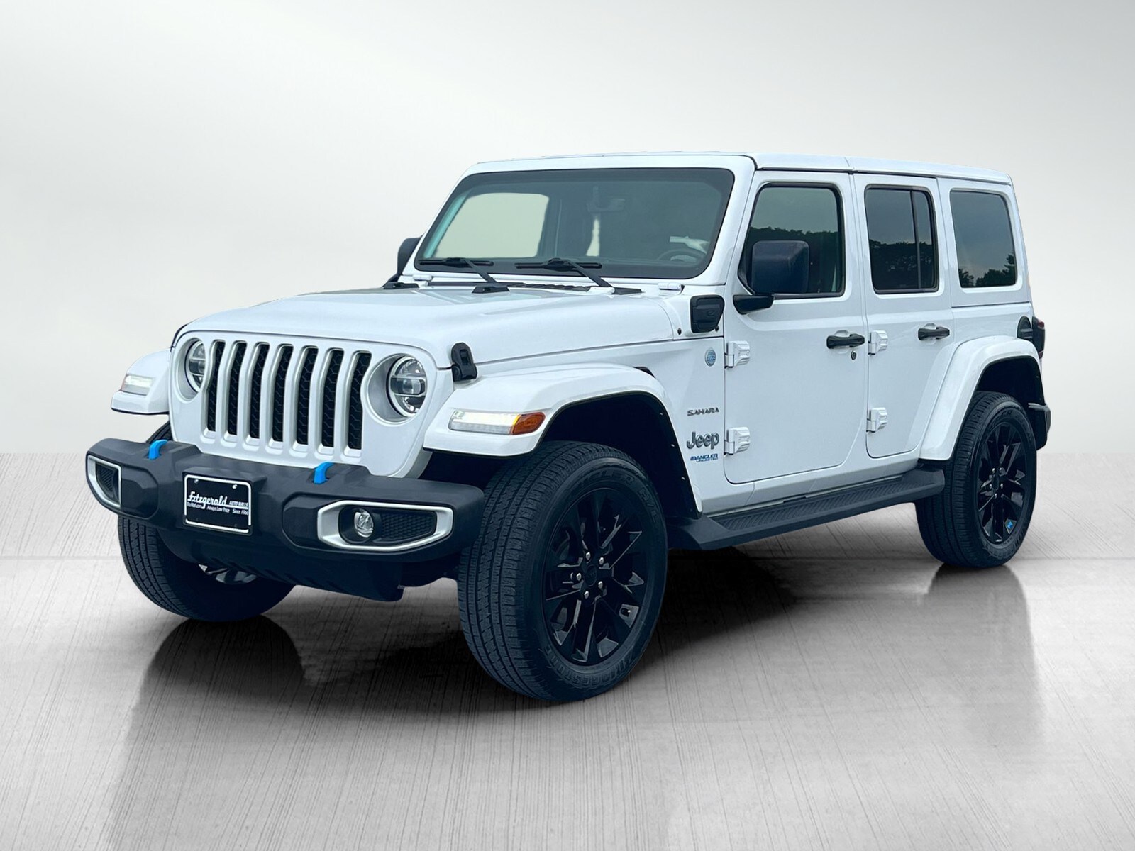 2022 Jeep Wrangler 4xe Unlimited Sahara photo 2