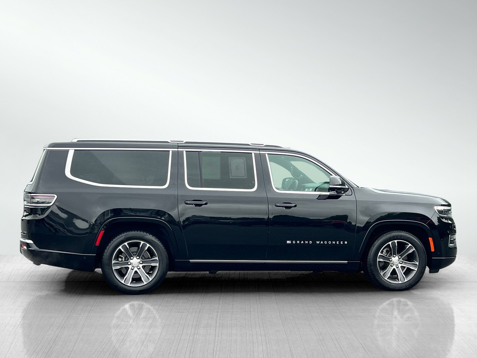 2024 Jeep Grand Wagoneer L Base photo 3