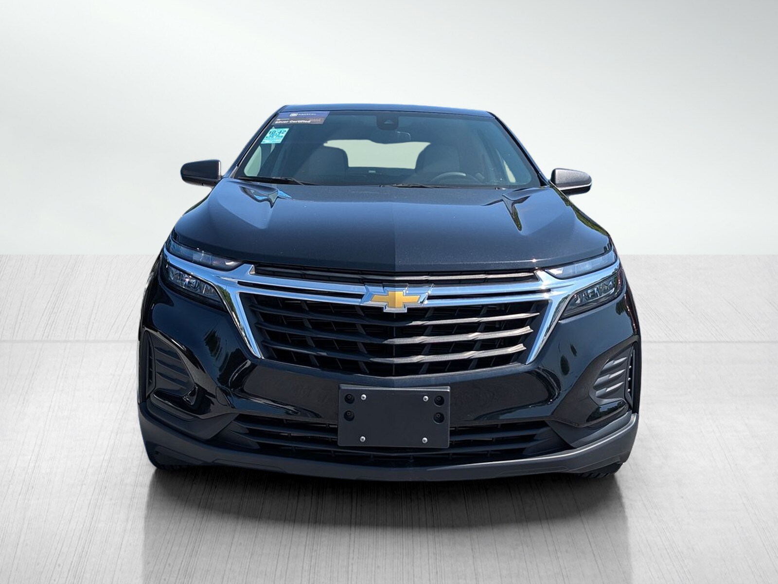 2023 Chevrolet Equinox LS photo 2