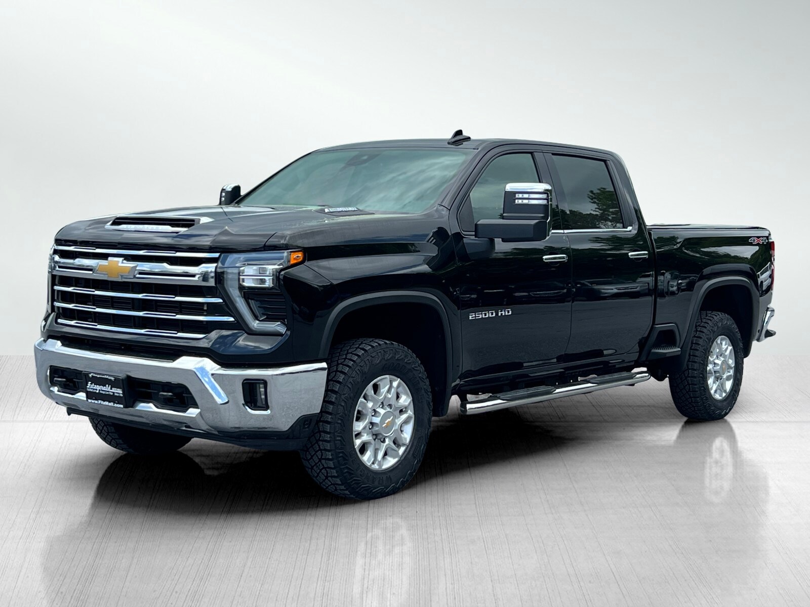 2024 Chevrolet Silverado 2500HD LTZ photo 2