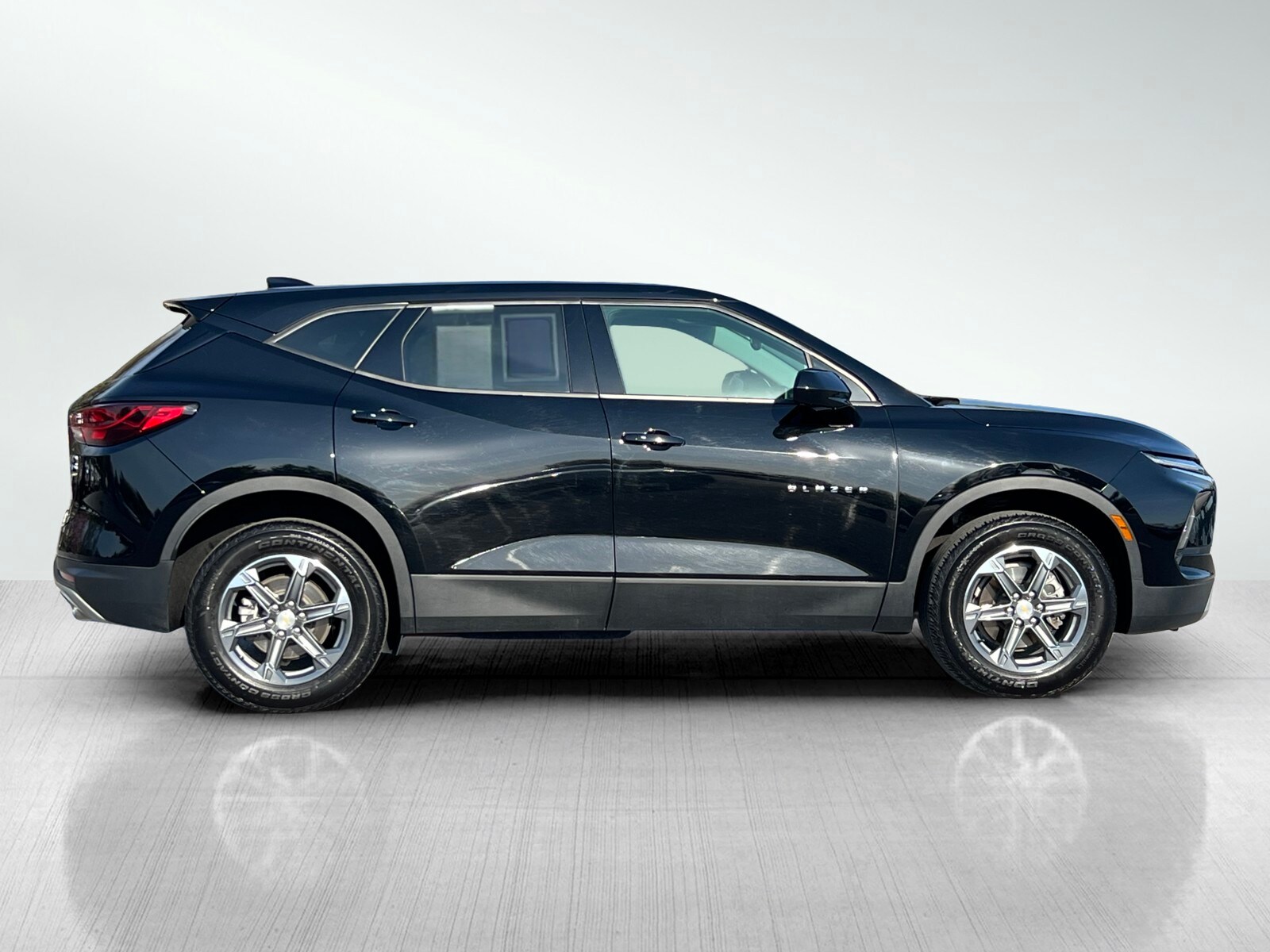 2024 Chevrolet Blazer 2LT photo 3