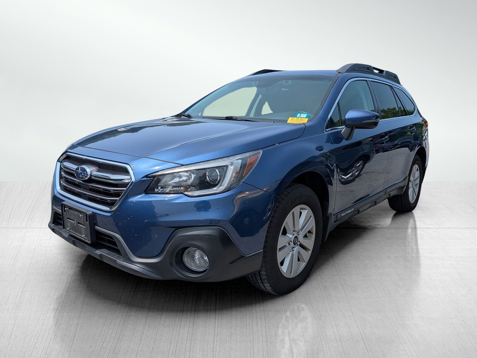 2019 Subaru Outback 2.5i Premium photo 2