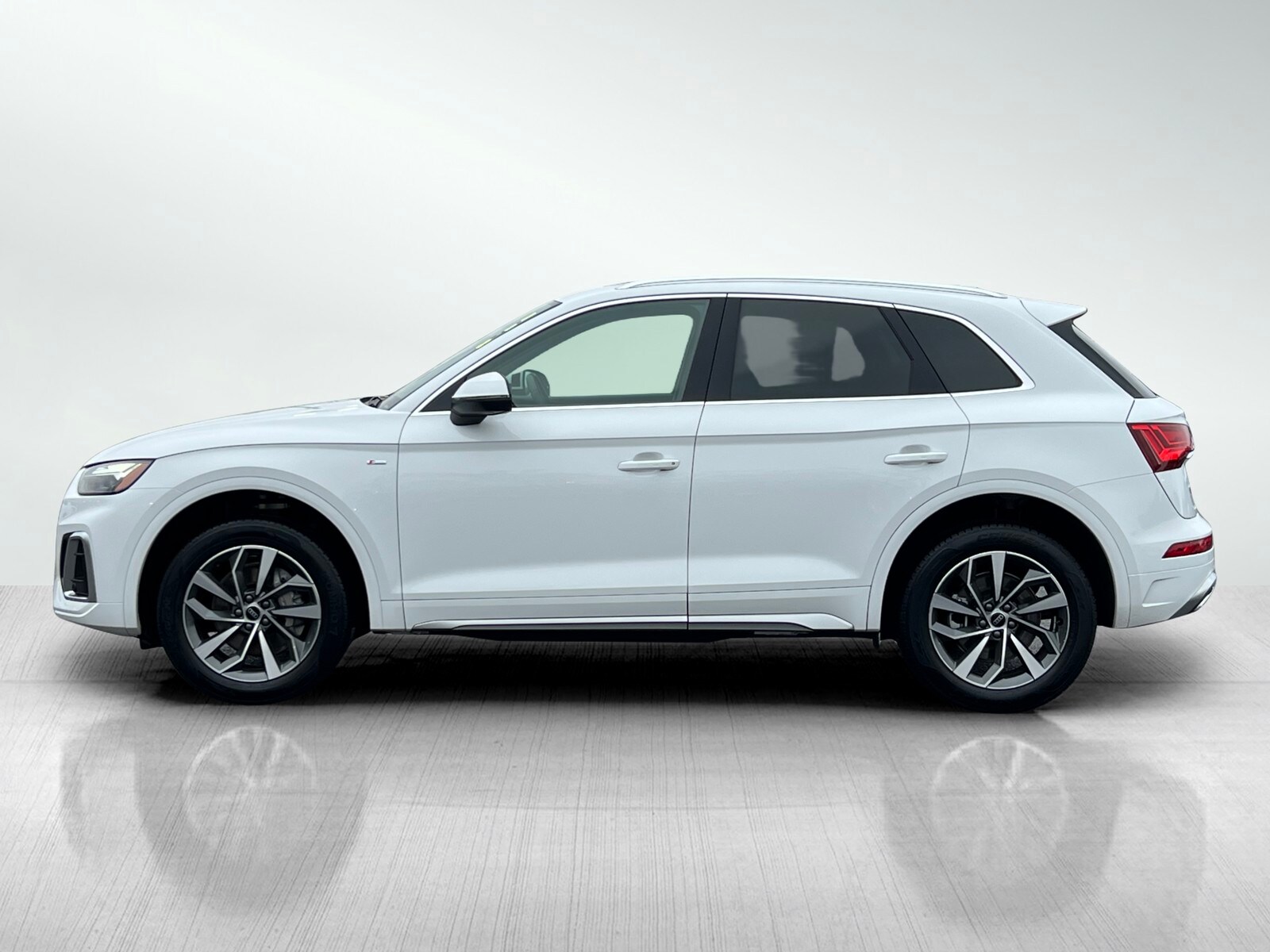 2024 Audi Q5 S line Premium Plus photo 4