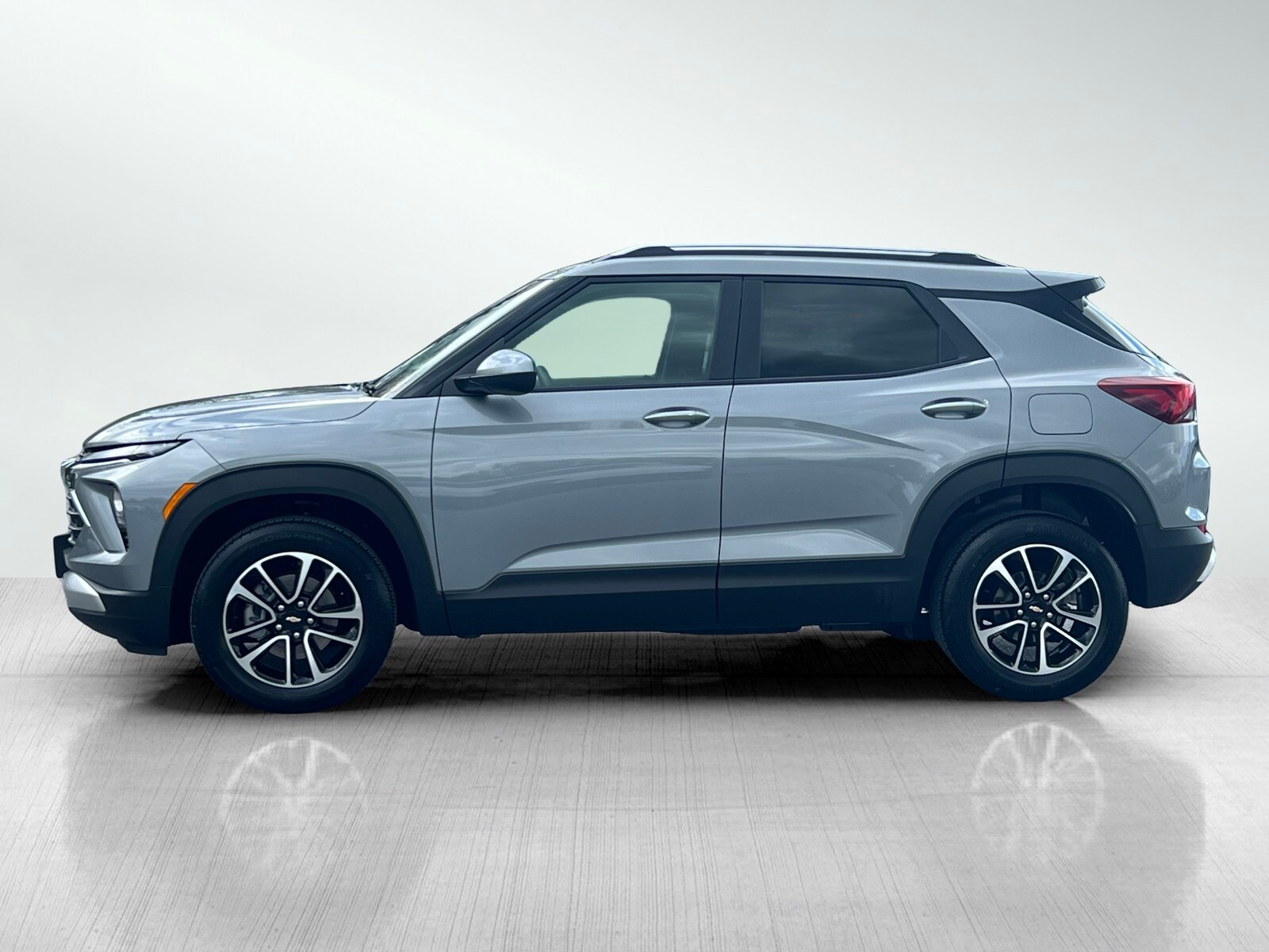 2025 Chevrolet Trailblazer LT photo 4