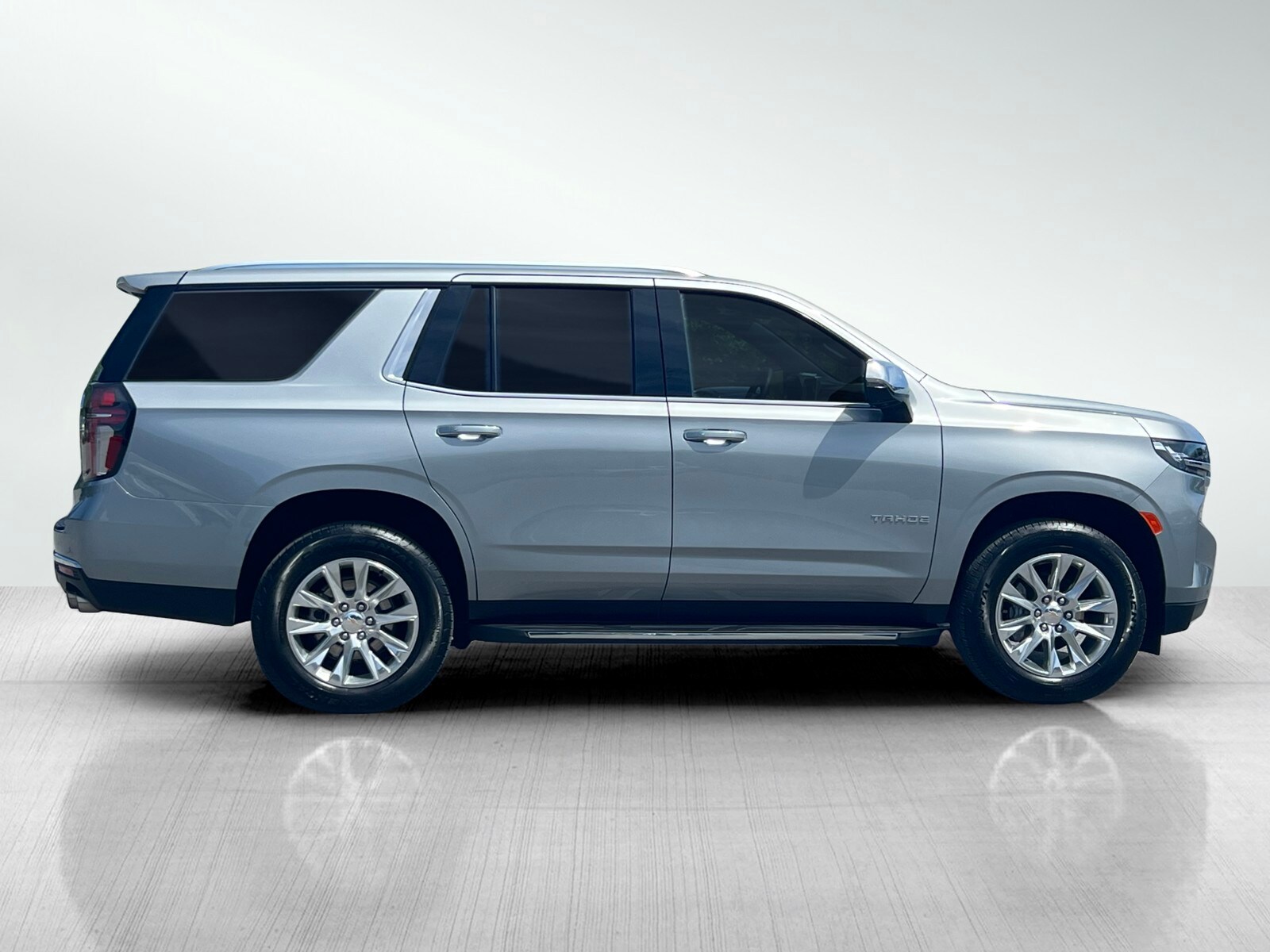2024 Chevrolet Tahoe Premier photo 3
