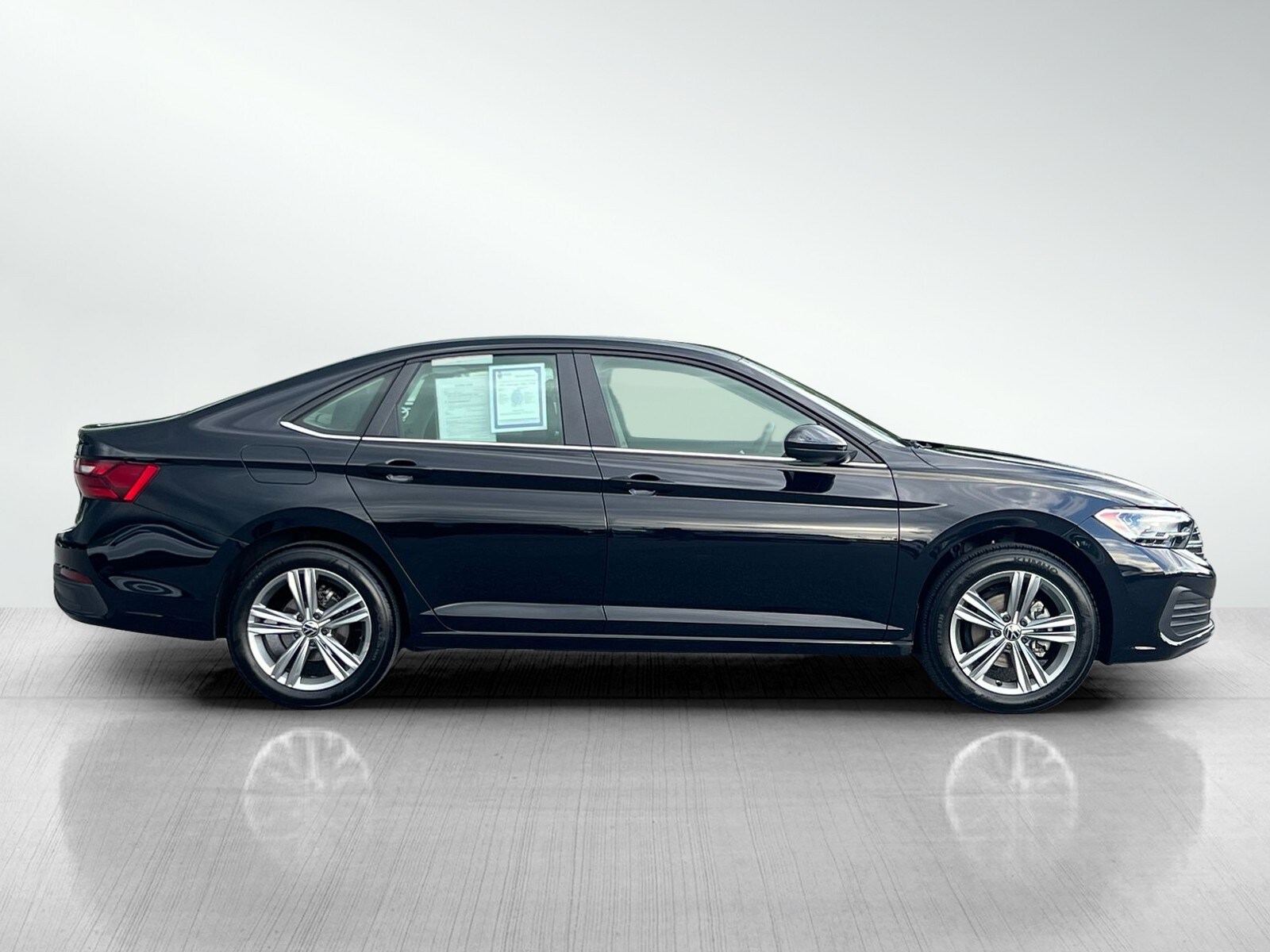 2024 Volkswagen Jetta SE photo 3