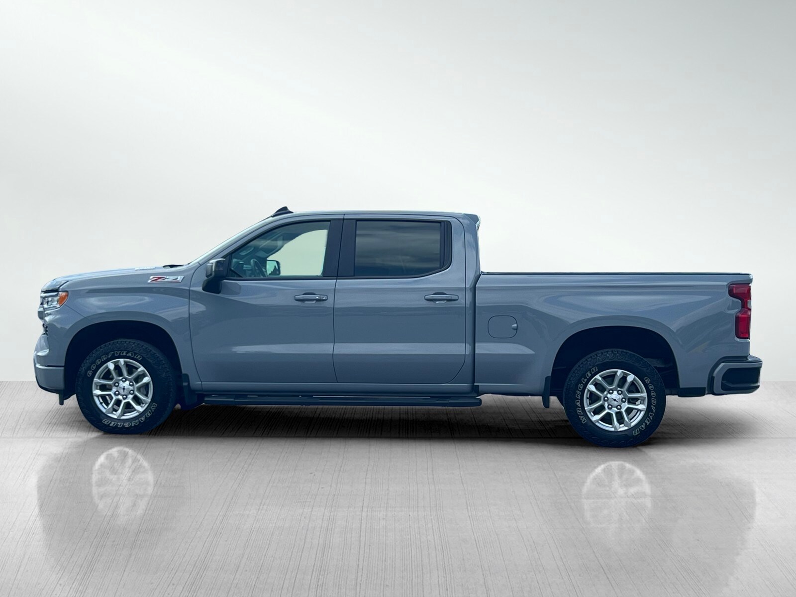 2024 Chevrolet Silverado 1500 RST photo 4