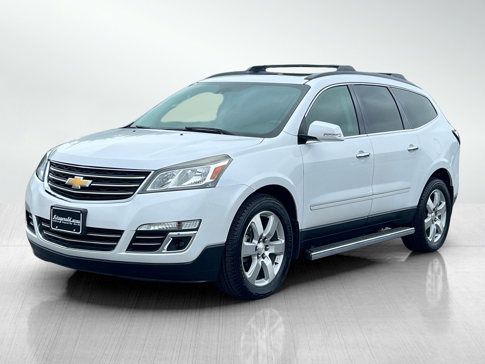 2017 Chevrolet Traverse LTZ photo 2