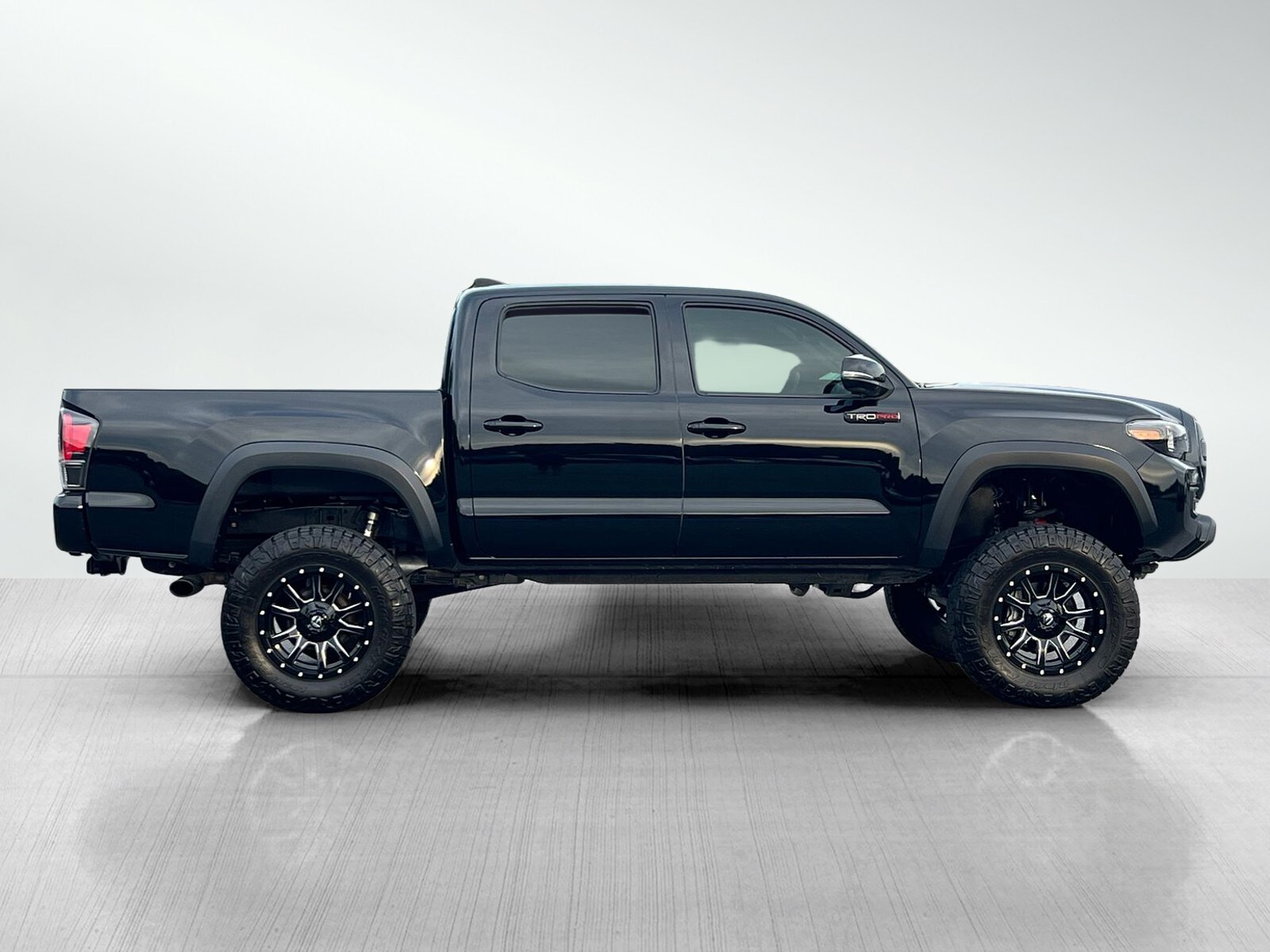 2019 Toyota Tacoma TRD Pro V6 photo 3
