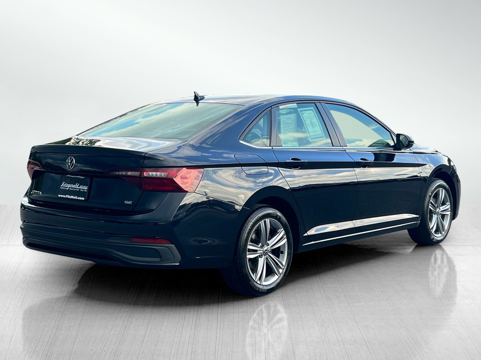 2024 Volkswagen Jetta SE photo 4