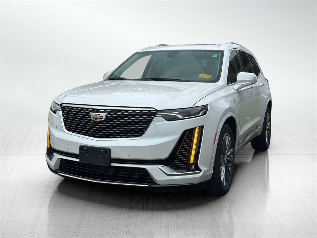 2022 Cadillac XT6 Premium Luxury photo 2