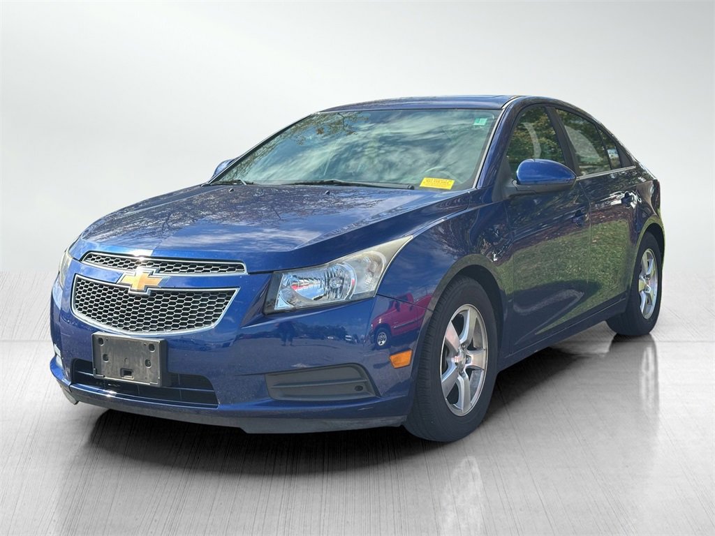 2012 Chevrolet Cruze photo 3