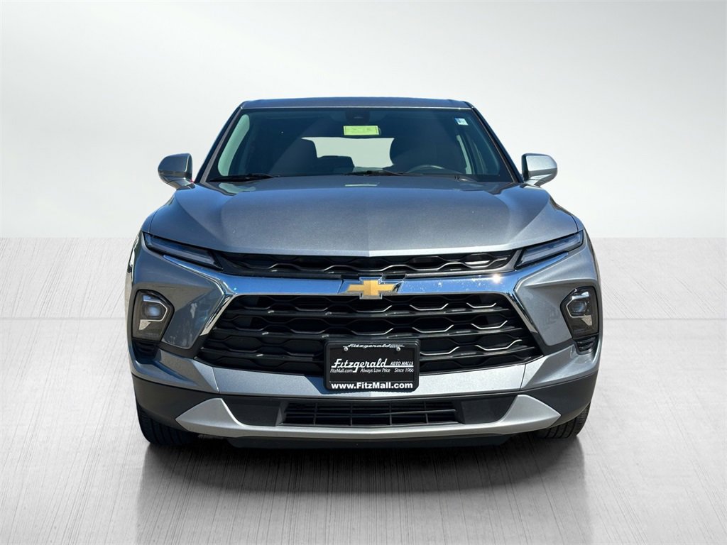 2025 Chevrolet Blazer 2LT photo 3