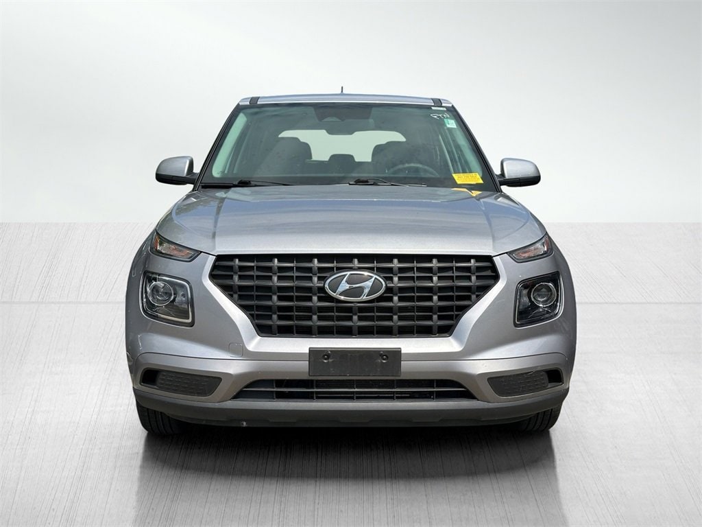 Used 2024 Hyundai Venue SE with VIN KMHRB8A33RU287487 for sale in Hagerstown, MD