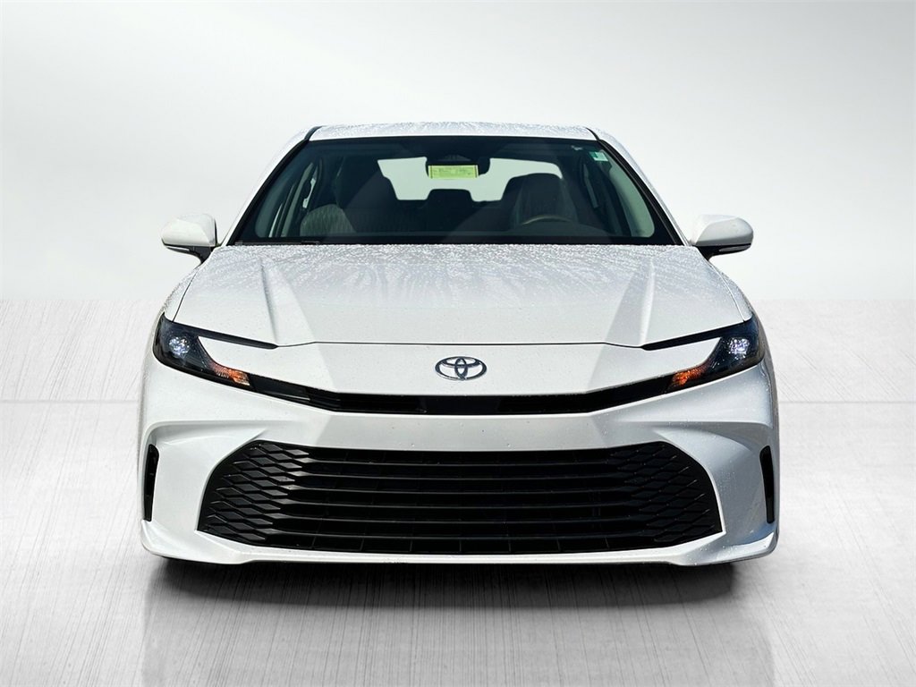 2025 Toyota Camry LE photo 3