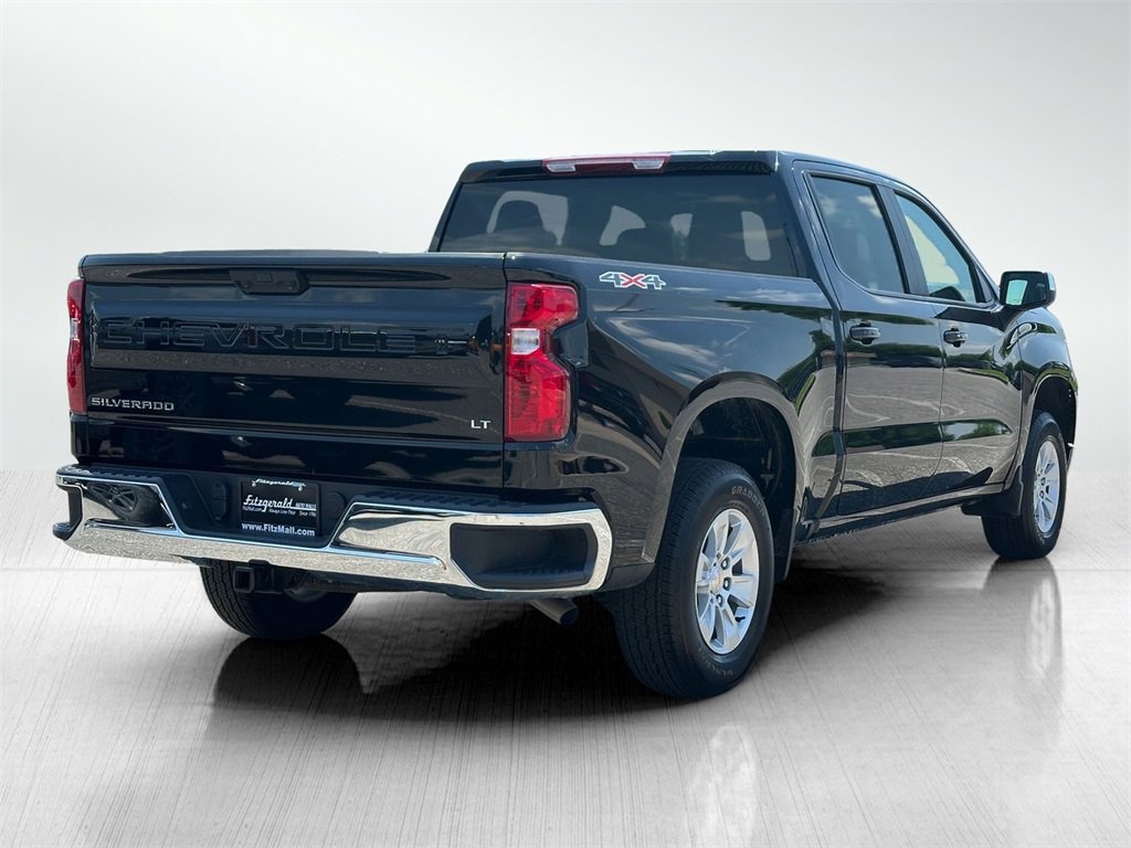2025 Chevrolet Silverado 1500 LT1 photo 4
