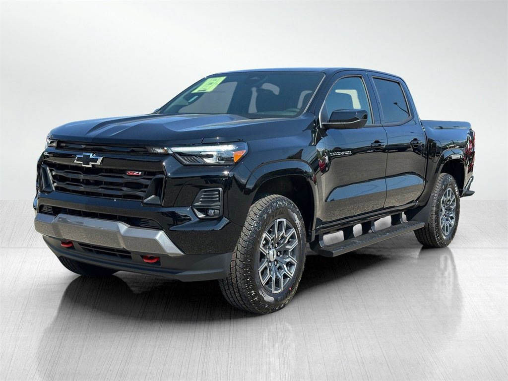 2026 Chevrolet Colorado Z71 photo 2