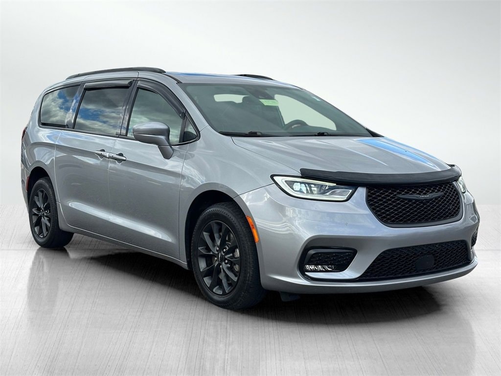 Used 2021 Chrysler Pacifica Limited
