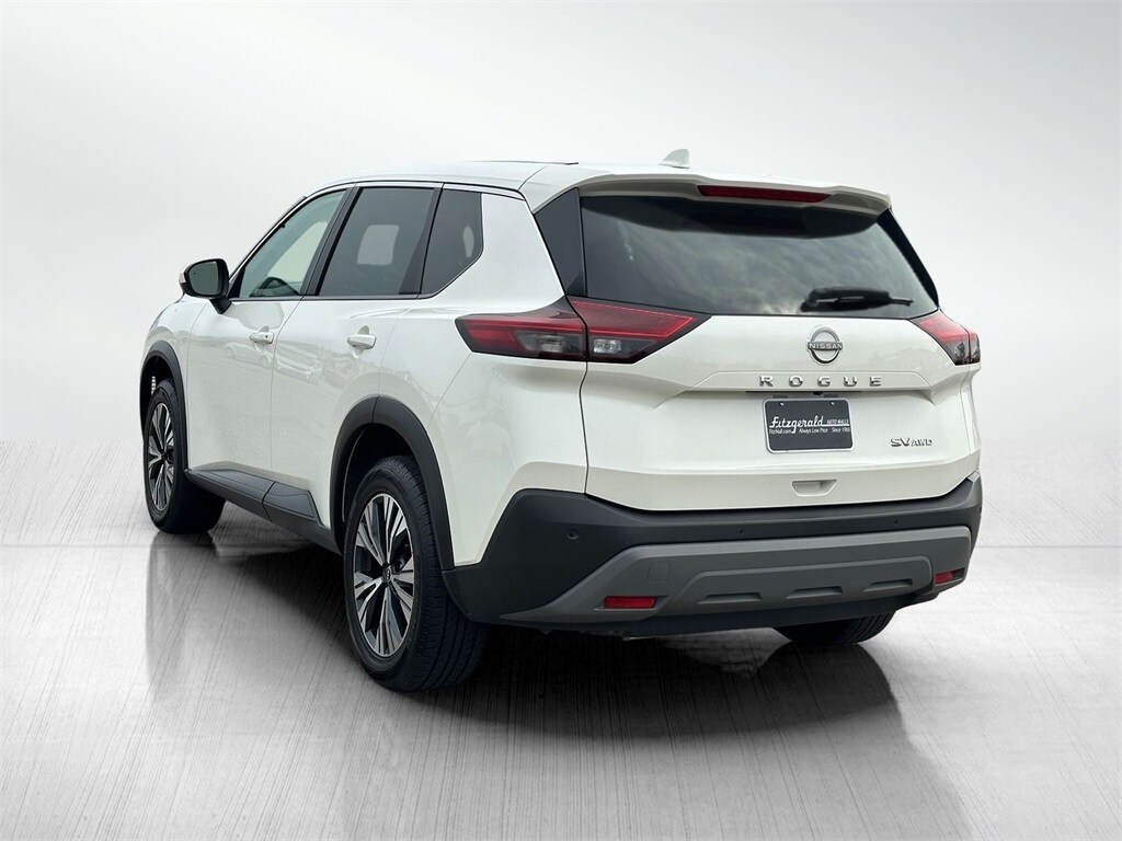2023 Nissan Rogue SV photo 4