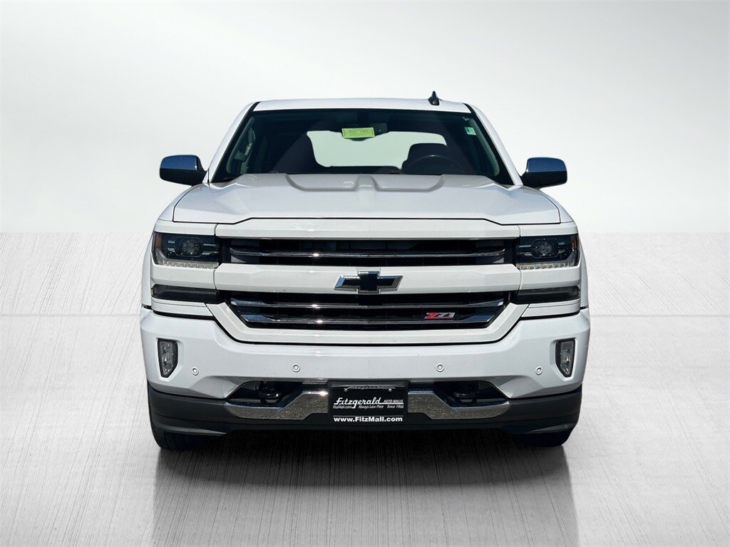 2016 Chevrolet Silverado 1500 LTZ photo 3