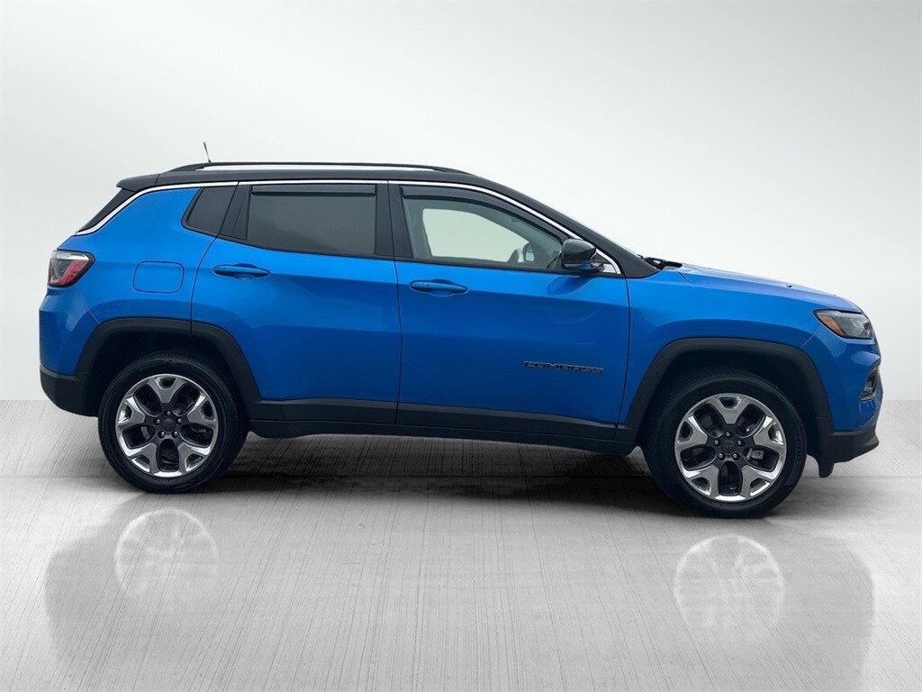 2022 Jeep Compass Limited photo 3