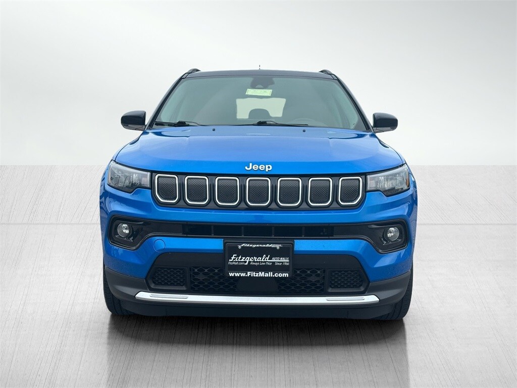 2022 Jeep Compass Limited photo 2