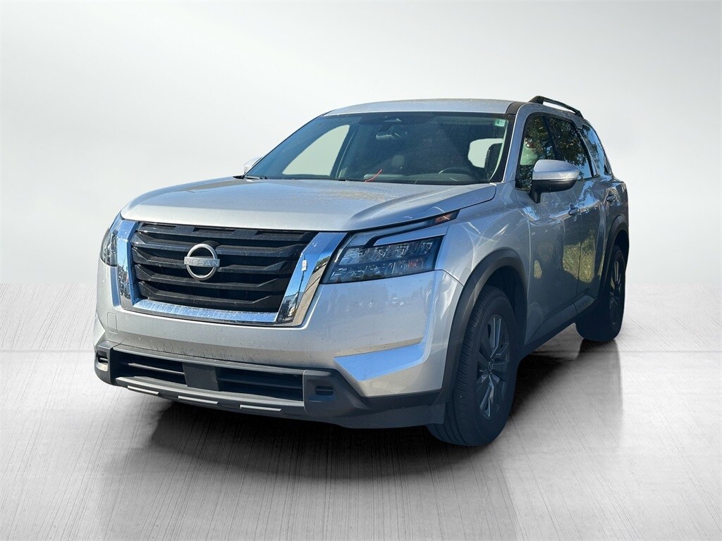 2024 Nissan Pathfinder SV photo 3