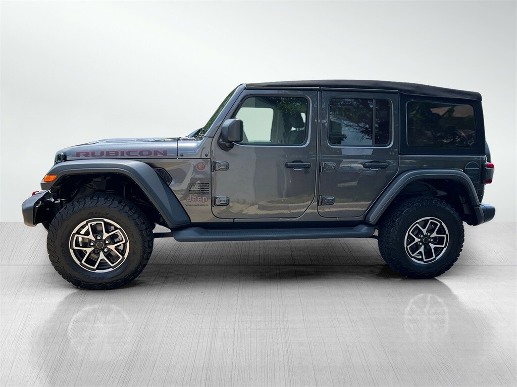 2024 Jeep Wrangler Rubicon photo 3