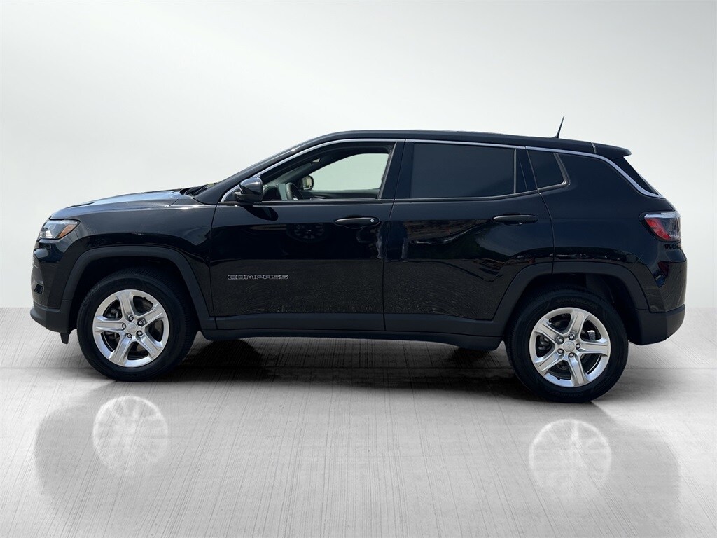 2023 Jeep Compass Sport photo 4