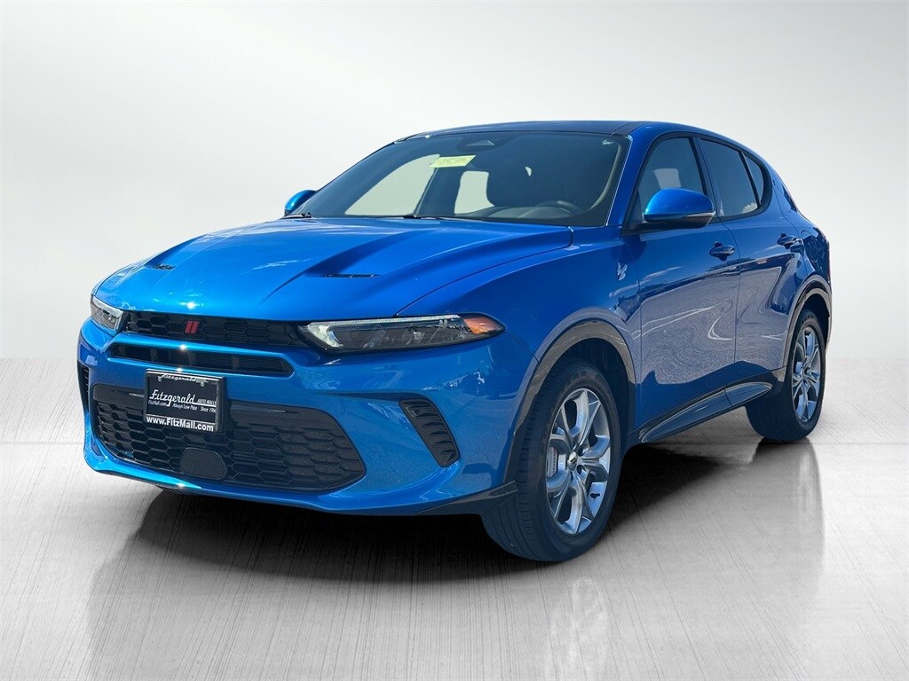 2024 Dodge Hornet R/T Plus photo 2