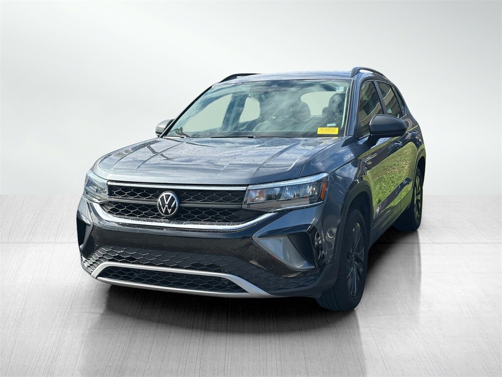 2024 Volkswagen Taos S photo 2