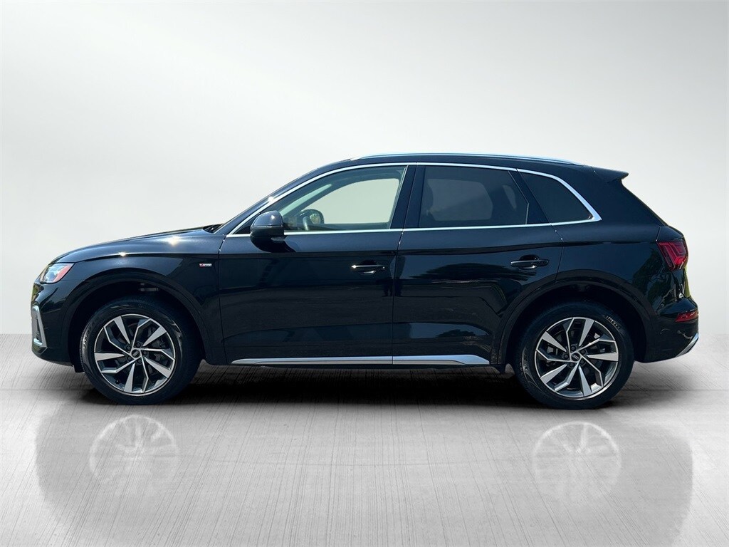 2022 Audi Q5 45 S line Premium photo 3