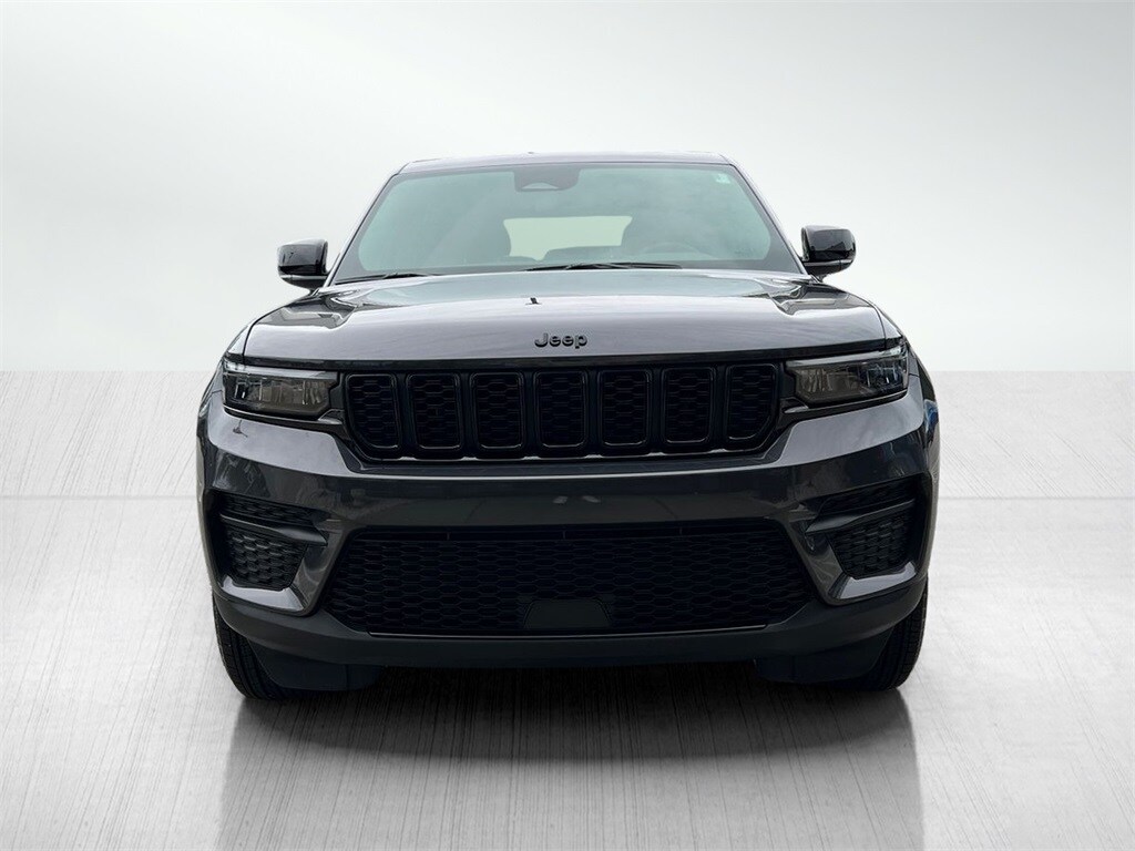 2024 Jeep Grand Cherokee Altitude X photo 3