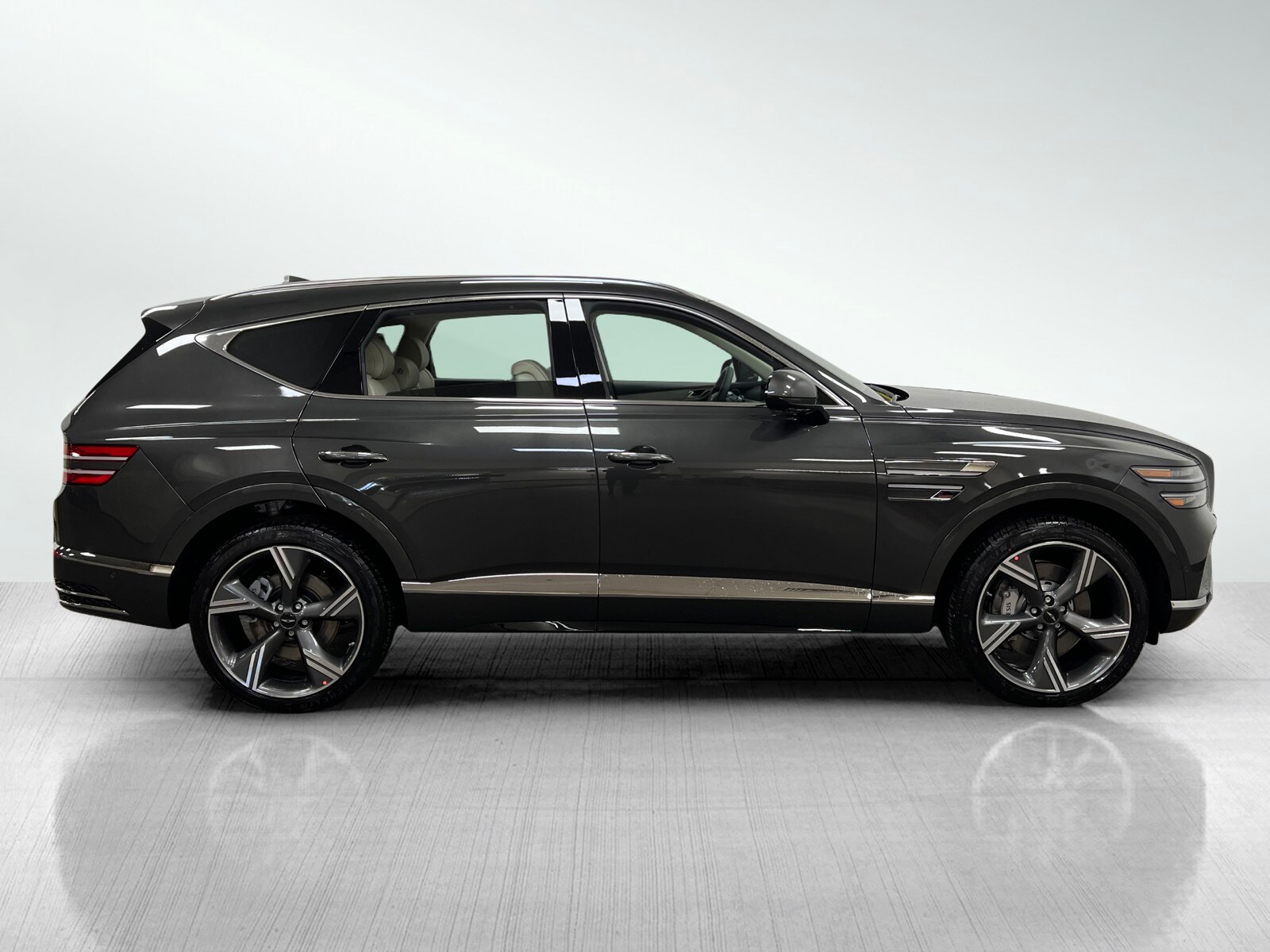 2025 Genesis GV80 2.5T Prestige photo 4